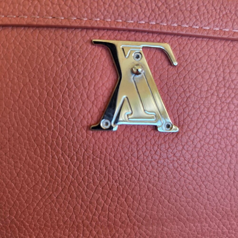 Louis Vuitton Portefeiulle Lock Me II Camel/Mauve Long Wallet - Picture 5 of 8